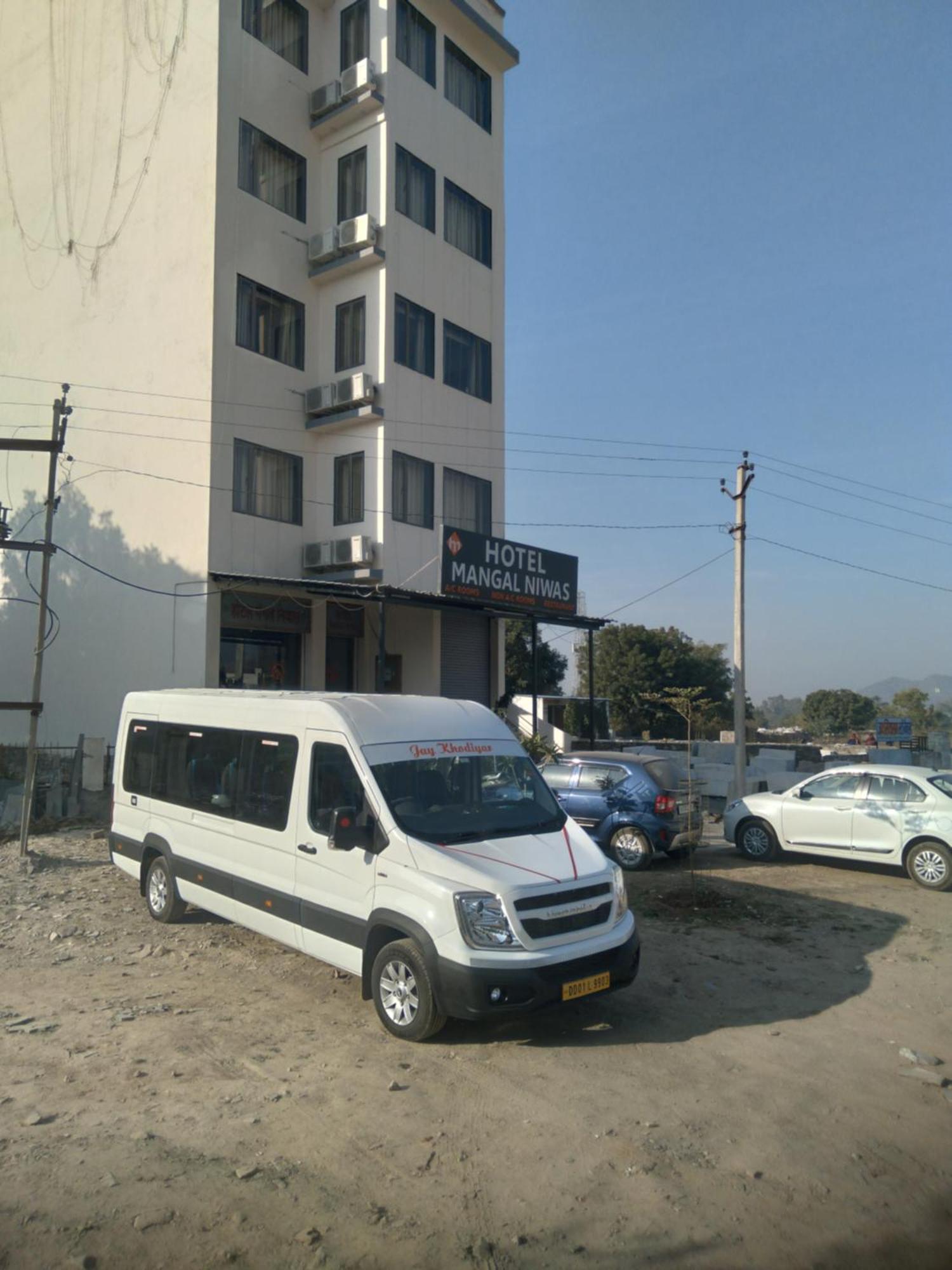 Hotel Mangal Niwas Удайпур Екстериор снимка